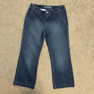 Women's blue jeans capri pants